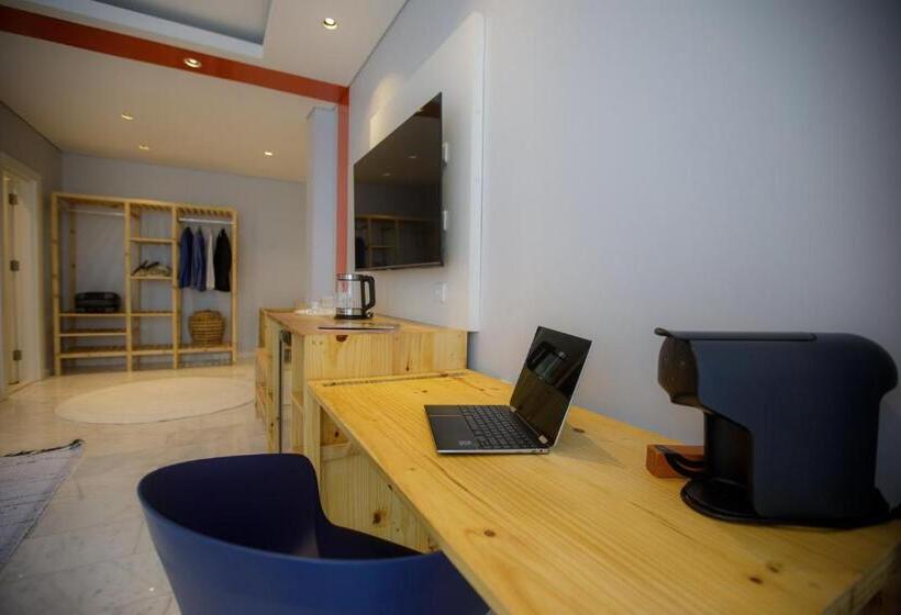 Отель Cowork Lab Suites