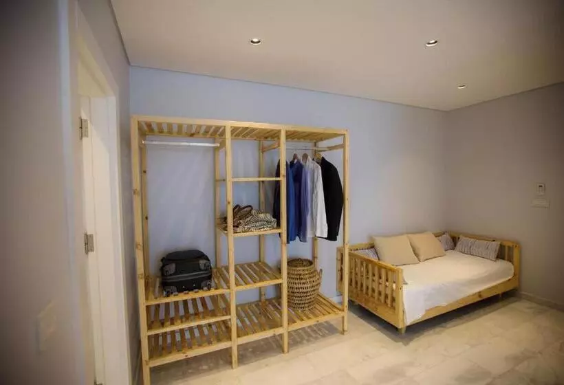 هتل Cowork Lab Suites