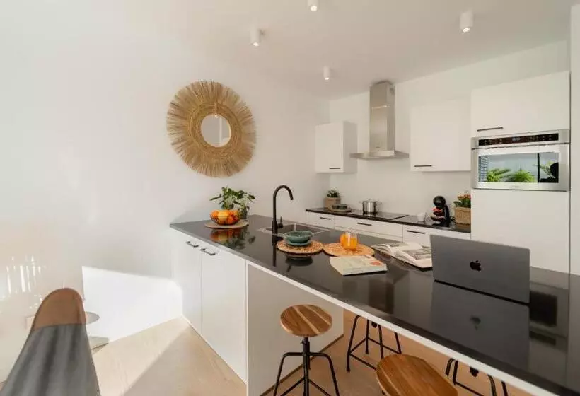 Hotelli Horizonte Line