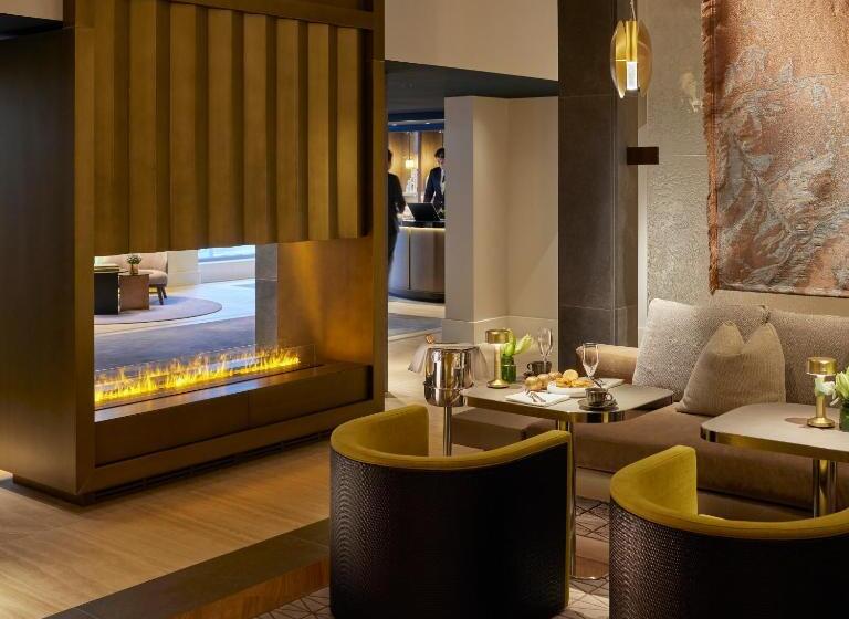 هتل Mandarin Oriental Savoy, Zurich