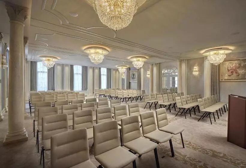 هتل Mandarin Oriental Savoy, Zurich