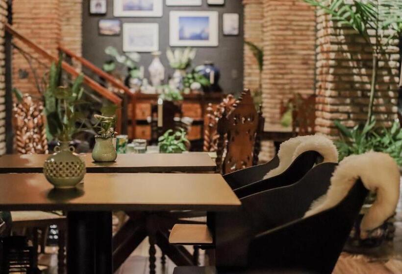 Отель Nuuk Taal Lake