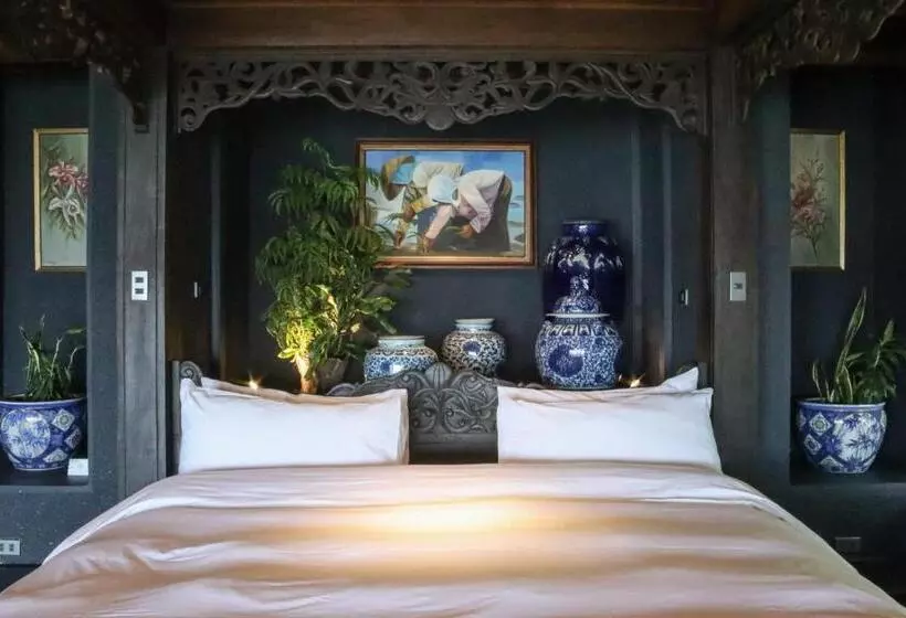 Hotelli Nuuk Taal Lake