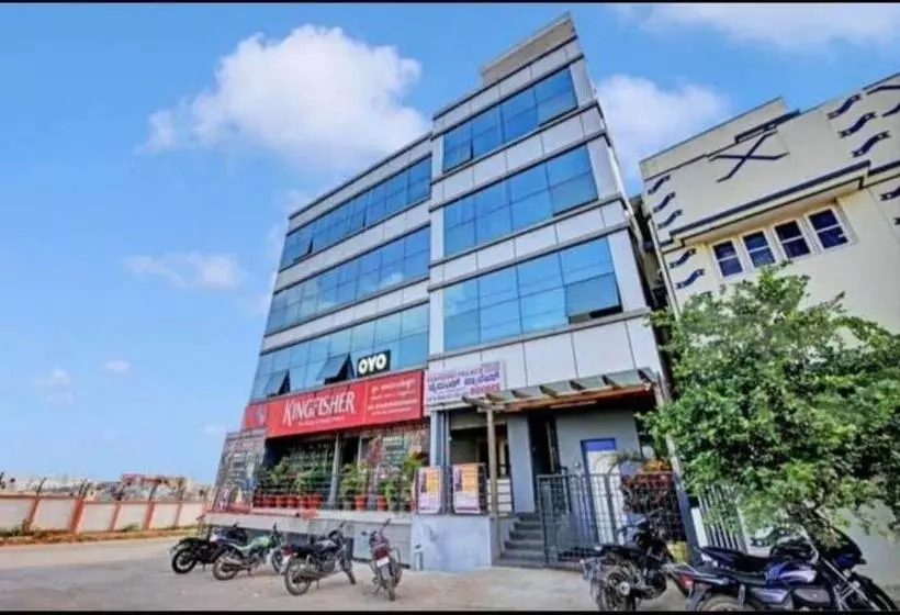 ホテル Oyo Flagship Diamond Palace