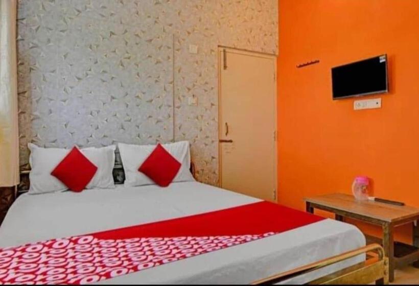 ホテル Oyo Flagship Diamond Palace