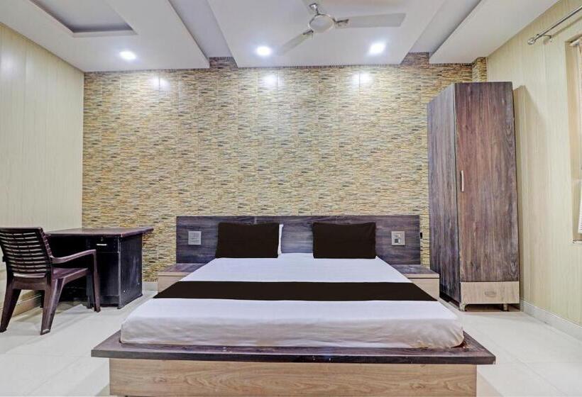 ホテル Grand Townhouse