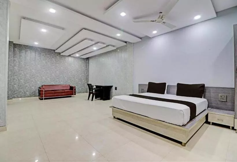 ホテル Grand Townhouse