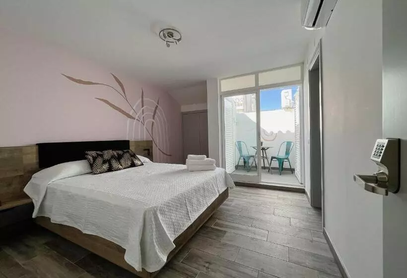 ペンション Leevin Guesthouse