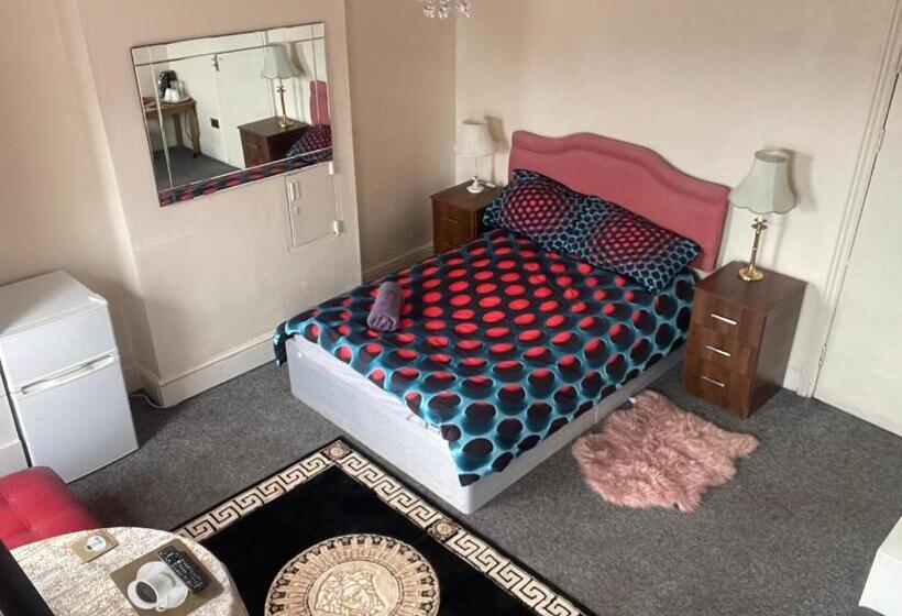 Пансион Quite Broad Rest 2