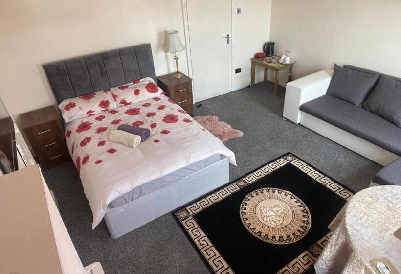 Pension Quite Broad Rest 2