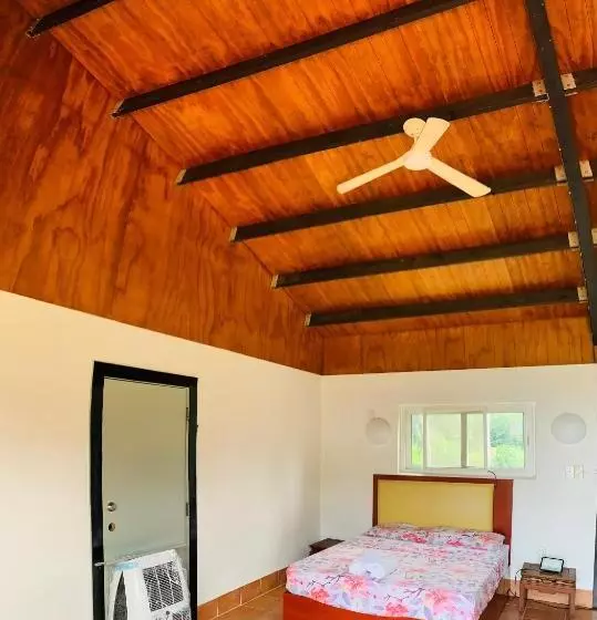 پانسیون Saralee’s House