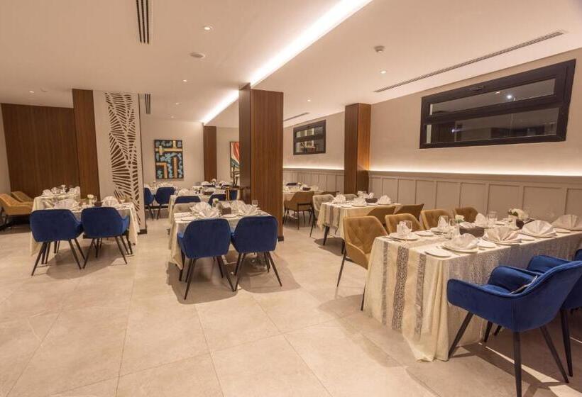 Skyline Hotel & Suites