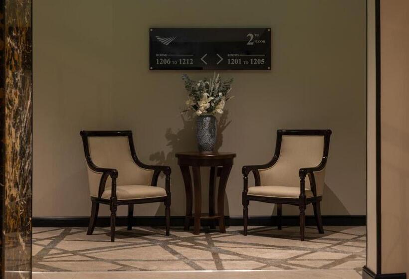 Skyline Hotel & Suites