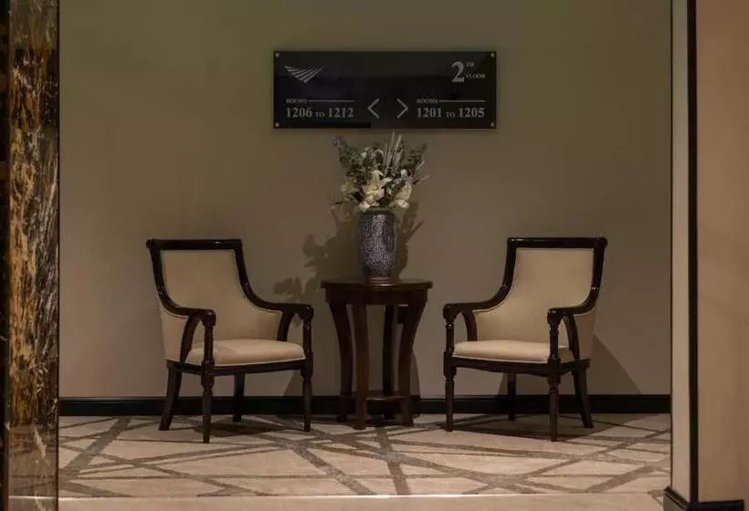 Skyline Hotel & Suites