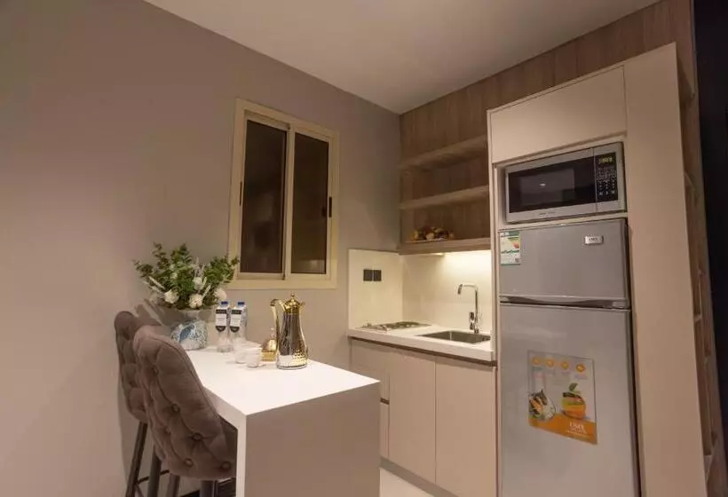 Skyline Hotel & Suites