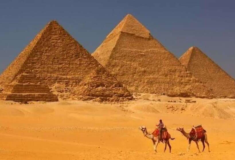 Bed and Breakfast Phoenix Pyramids View