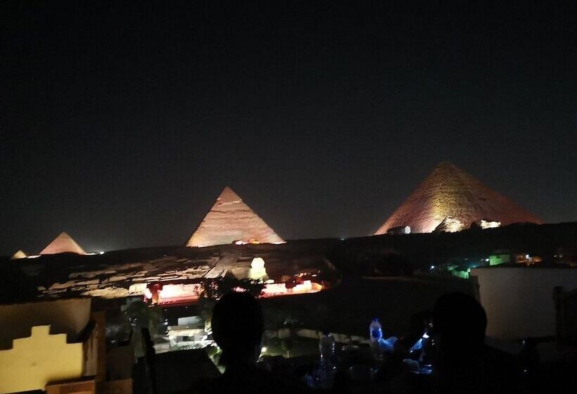 Bed and Breakfast Phoenix Pyramids View