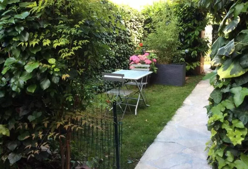 Aamiaismajoitus (B&B) Studio Framboise Proche Paris Et Disneyland