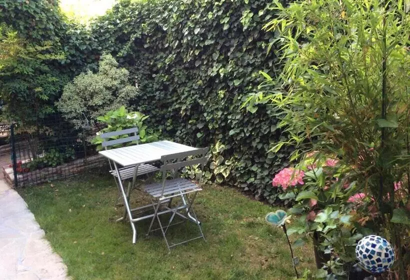 Aamiaismajoitus (B&B) Studio Framboise Proche Paris Et Disneyland