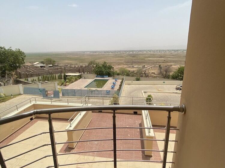 Golden Alpine Hotel And Resort