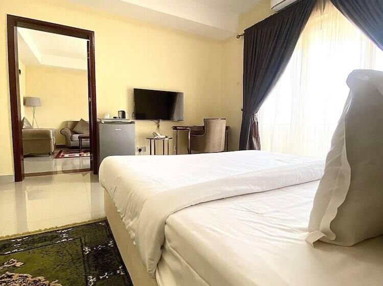 Golden Alpine Hotel And Resort