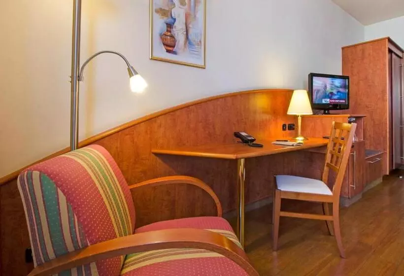 ホテル 1, 2, Sleep Boardinghouse Unterschleißheim Zentrum