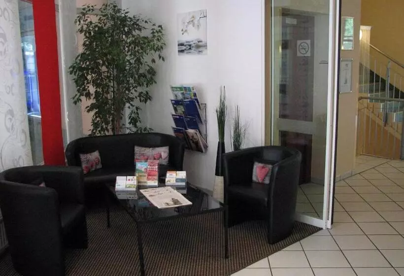 ホテル 1, 2, Sleep Boardinghouse Unterschleißheim Zentrum