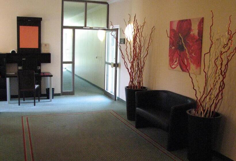 فندق 1, 2, Sleep Boardinghouse Unterschleißheim Zentrum