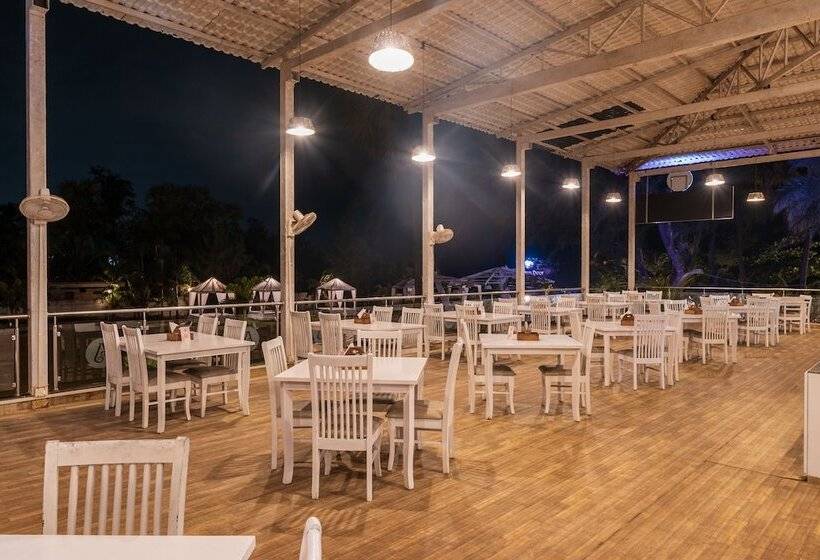 호텔 Foxoso La Beach Resort