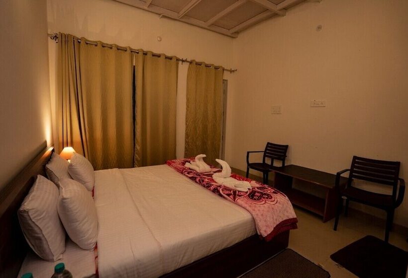 Отель Himalayan Camps And Resort