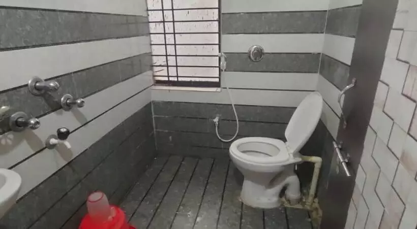 Hotelli Iroomz City Lite Lodge