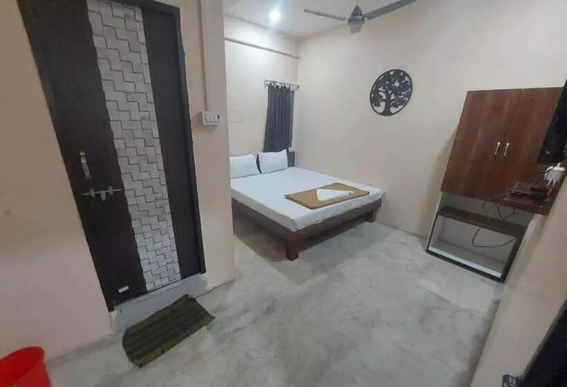 Hotelli Iroomz City Lite Lodge