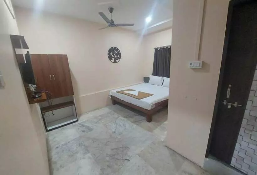 Hotelli Iroomz City Lite Lodge