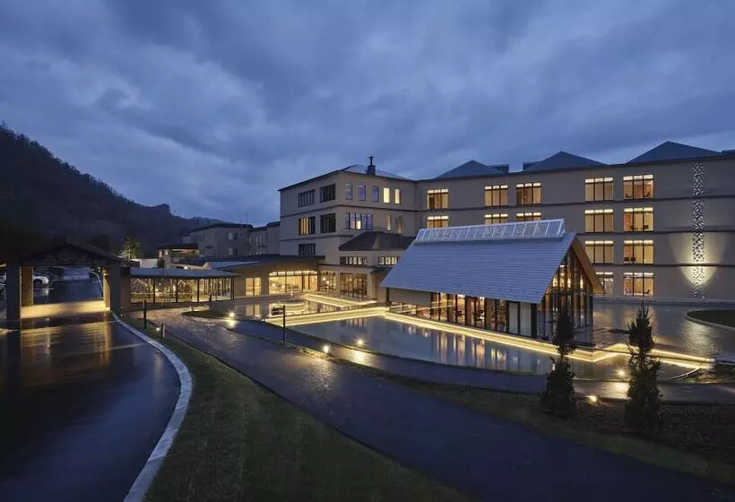 Hotelli Lake Toya Tsuruga Resort Hikari No Uta