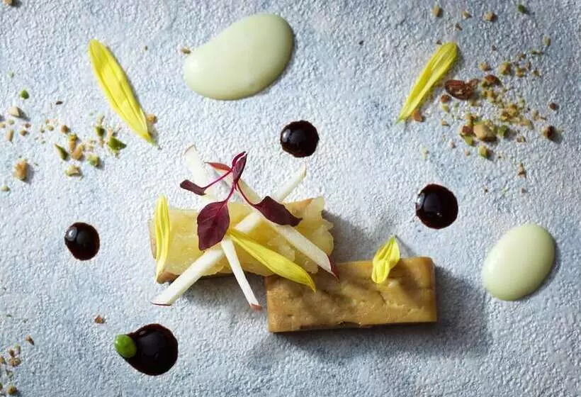 Hotelli Lake Toya Tsuruga Resort Hikari No Uta