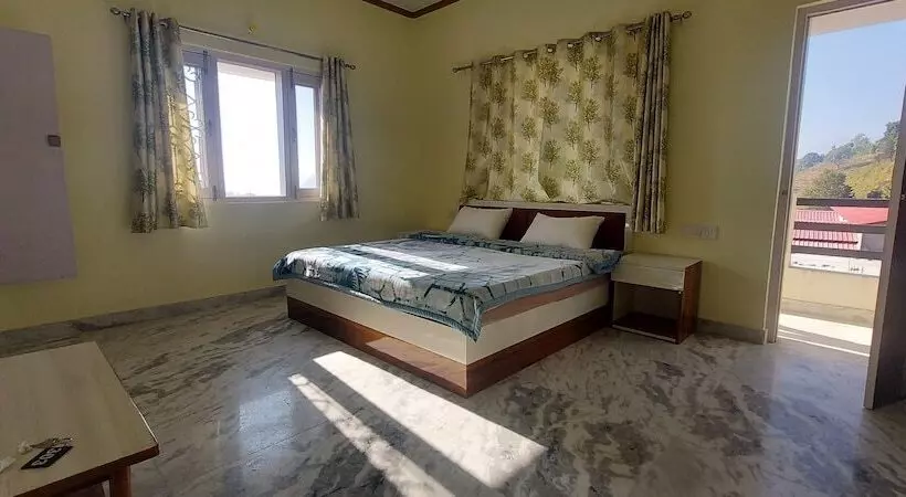 Hotelli Lakebreeze By Sunrise
