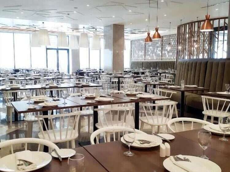 בית מלון כפרי The Excelsior