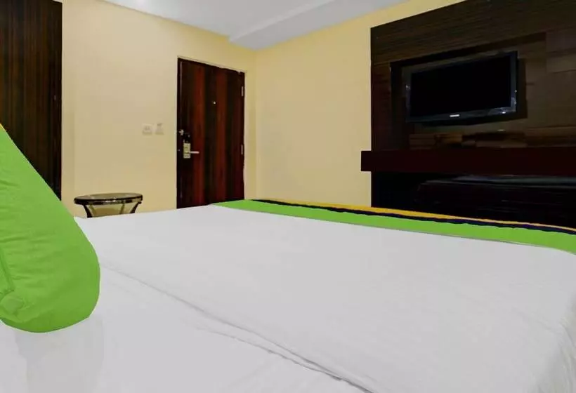 ホテル Treebo Savera Grand