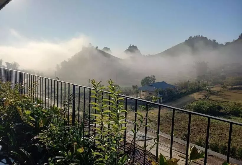 هتل Vigolando Van Ho Resort