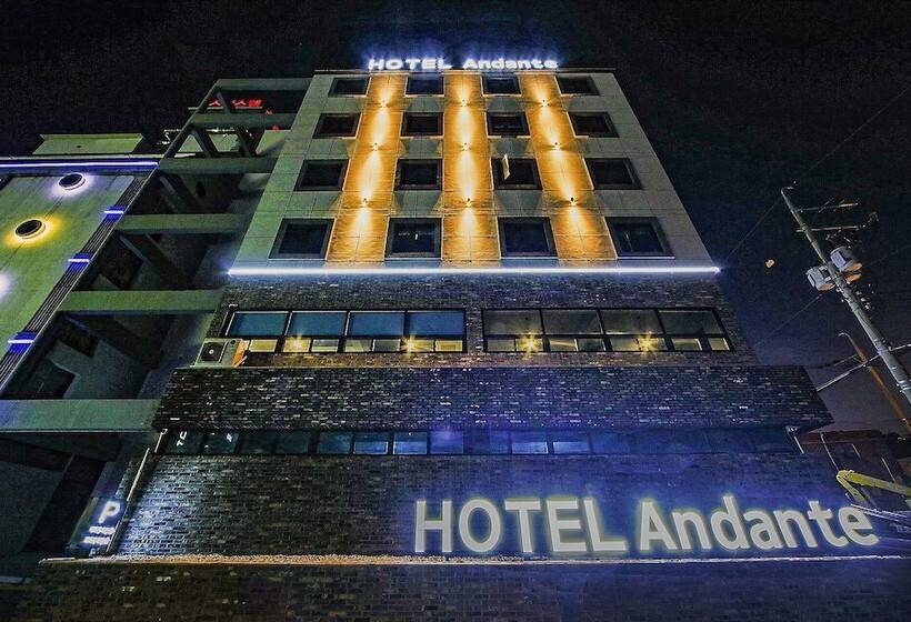 모텔 Changwon Myeongseodong Hotel Andante