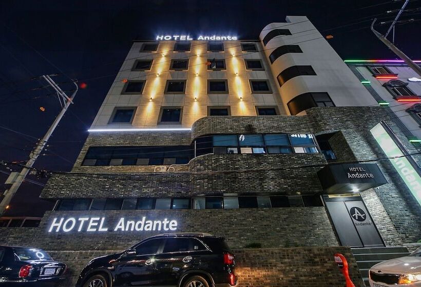 모텔 Changwon Myeongseodong Hotel Andante