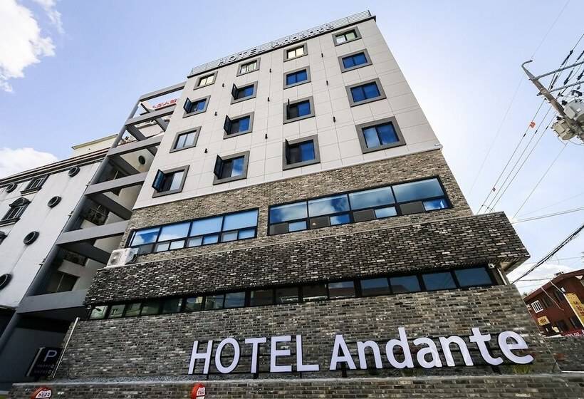 모텔 Changwon Myeongseodong Hotel Andante