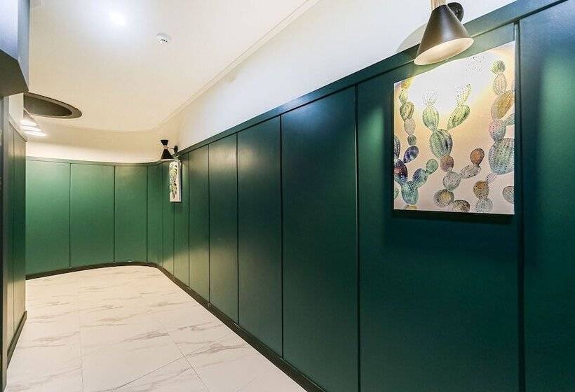 모텔 Changwon Myeongseodong Hotel Andante