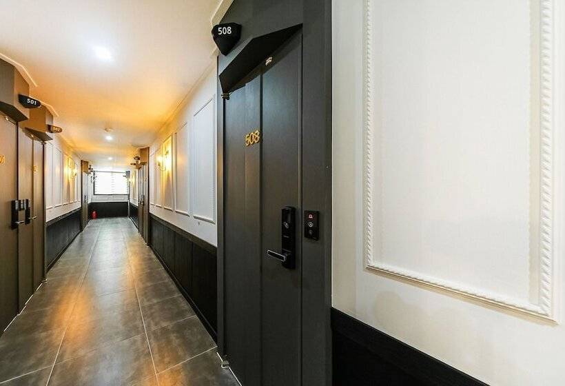 모텔 Changwon Myeongseodong Hotel Andante