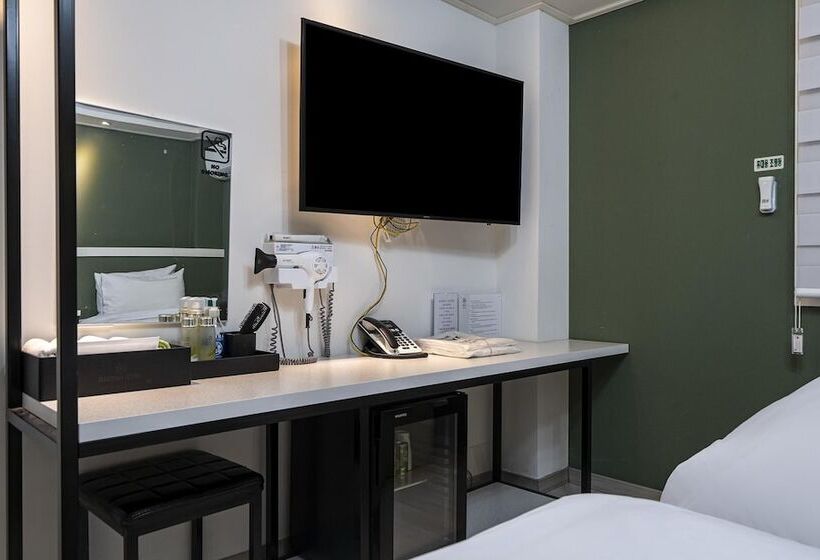 Motel Danyang Hotel Dozen