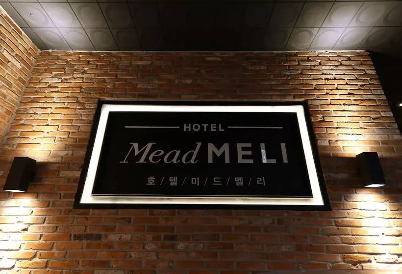 モーテル Meadmeli