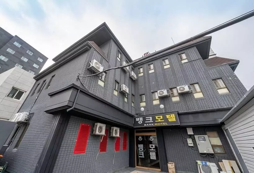 Gangseo  Bank Motel