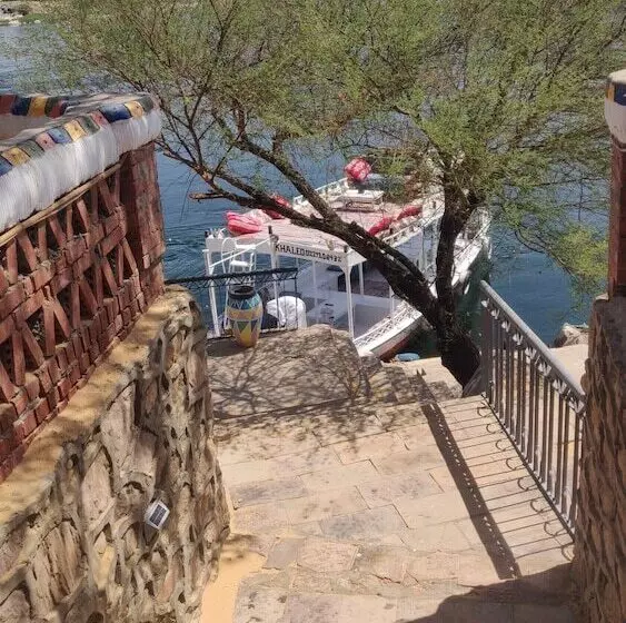 هتل Artika Wadi Kiki