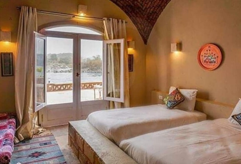 هتل Artika Wadi Kiki