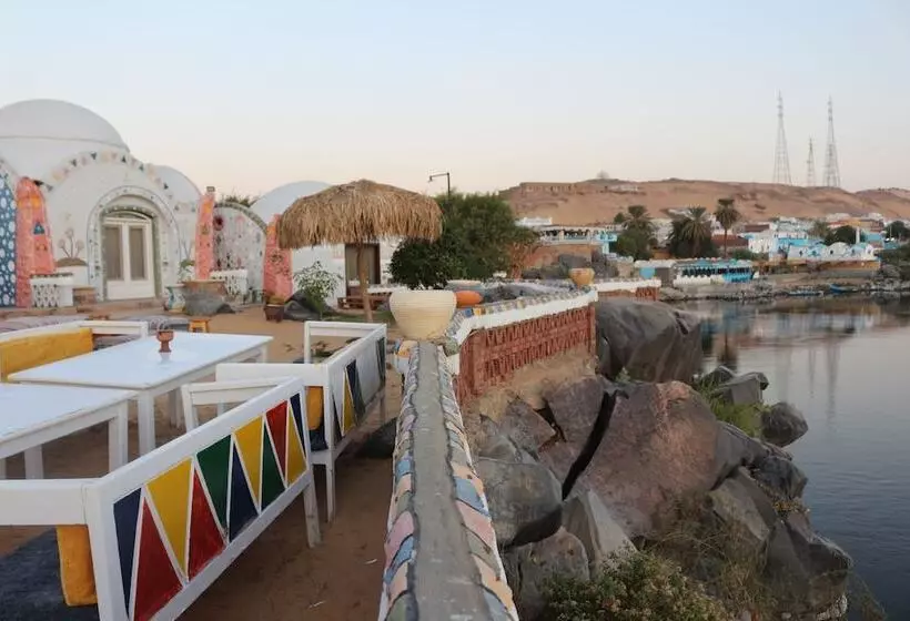 هتل Artika Wadi Kiki